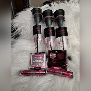 Wet n Wild NWT Rebel Brush and makeup collection